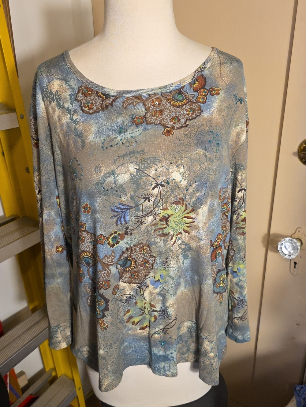 Classic Elements Metallic Floral Long-Sleeve Top in Silver and Blue